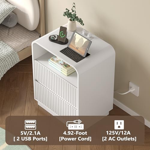 BORNOON Dresser with 2 Drawers and Charging Station, Fluted Bedside Table with Round Curved Corner, Hidden Handles, 2 AC Outlets and 2 USB Ports, Modern Wood End Table with Open Shelf for Bedroom