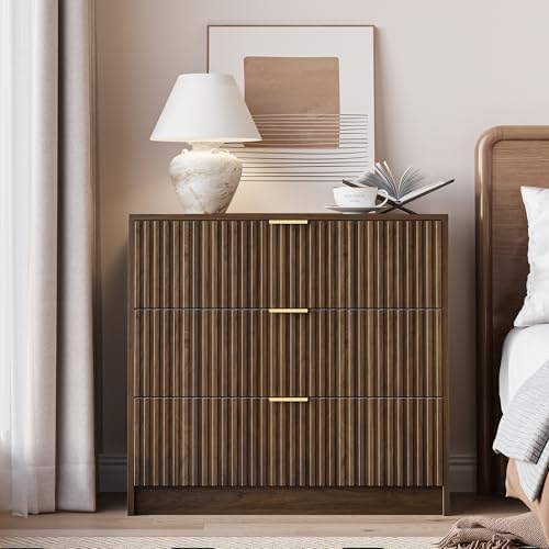 MAISONARIA Fluted Dresser for Bedroom, 32 Inch Wide Nightstand with Large Drawer, 3 Drawer End Table for Bedroom, Living Rooms, Offices, and Entryways, Walnut