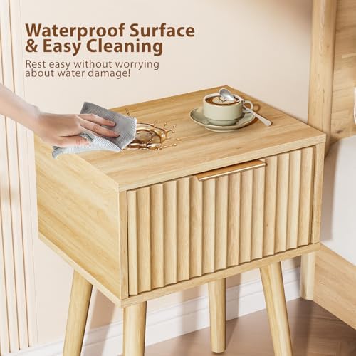 VINGLI Night Stand, Fluted Nightstand Wood, Mid Century Modern Nightstand for Bedroom, Bedside Table, Wood Side Table, Small Night Stand Oak, 15.75" W*11.81" D*21.85" H