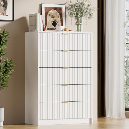Furniway White Dresser for Bedroom, Modern Dresser with 5 Drawers and Smooth Slides, Wide Chest of Drawers with Golden Handles for Bedroom, Living Room, Closet, 15.7" D x 31.5" W x 47.2" H