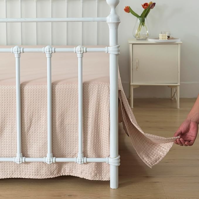 Queen Bed Skirt, Pleated Waffle Weave Bed Skirt with Split Corners, Tailored Dust Ruffle 16 Inch Drop Easy Fit, Machine Washable (Cream, Queen - 16" Drop)