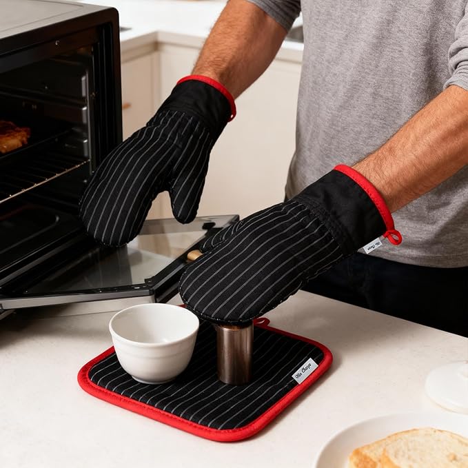 Oven Mitts and Pot Holders Sets,Oven Mitts and Potholders with Cotton High Heat Resistant Extra Thick Long Oven Mitts for Cooking 4 Pcs,Black Red