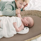 GRSSDER Stretchy Ultra Soft Fitted Bassinet Sheet 2 Pack, Universal Fit for Bassinets Baby Cradle Moses Basket Oval Rectangle Mattress Safe and Snug, Jersey Bassinet Sheets for Baby, Beige & Coffee