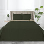 Easy-Going King Size Reversible Quilt Set with 1 Quilt and 2 Pillow Shams, Soft Bed Quilt Cover, Water Resistant Lightweight Microfiber Bedspread, Stain Resistant, Damask-Army Green/Beige