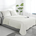 Easy-Going King Size Reversible Quilt Set with 1 Quilt and 2 Pillow Shams, Soft Bed Quilt Cover, Water Resistant Lightweight Microfiber Bedspread, Stain Resistant, Ivory/Ivory