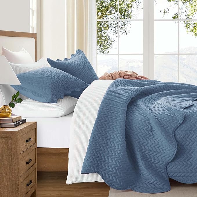 IR Imperial Rooms King Quilt Bedding Set Size (106" x 96") + 2 Pillow Shams (20" x 36"+ 2") - 3 Pcs All Season Lightweight Reversible Microfiber Coverlet Embossed Quilt Bedspread (Light Blue)