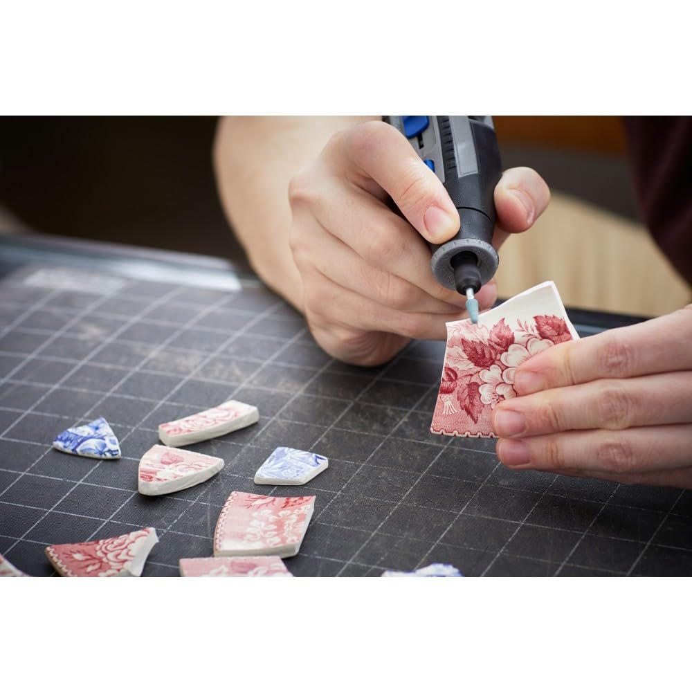 Dremel 729-01 11-Piece Carving & Engraving Micro Kit | Engraving Bits & Diamond Wheel Points